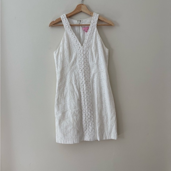 Lilly Pulitzer White Embrodied Mini Dress - Size 4 - Picture 2 of 5